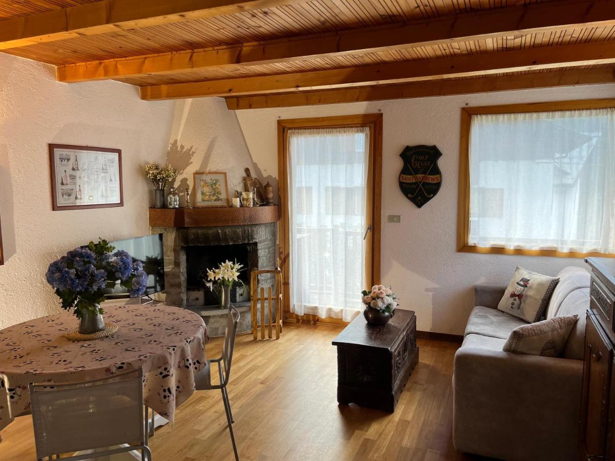 Chalet Blanc "Le Flocon" Курмайор Екстериор снимка