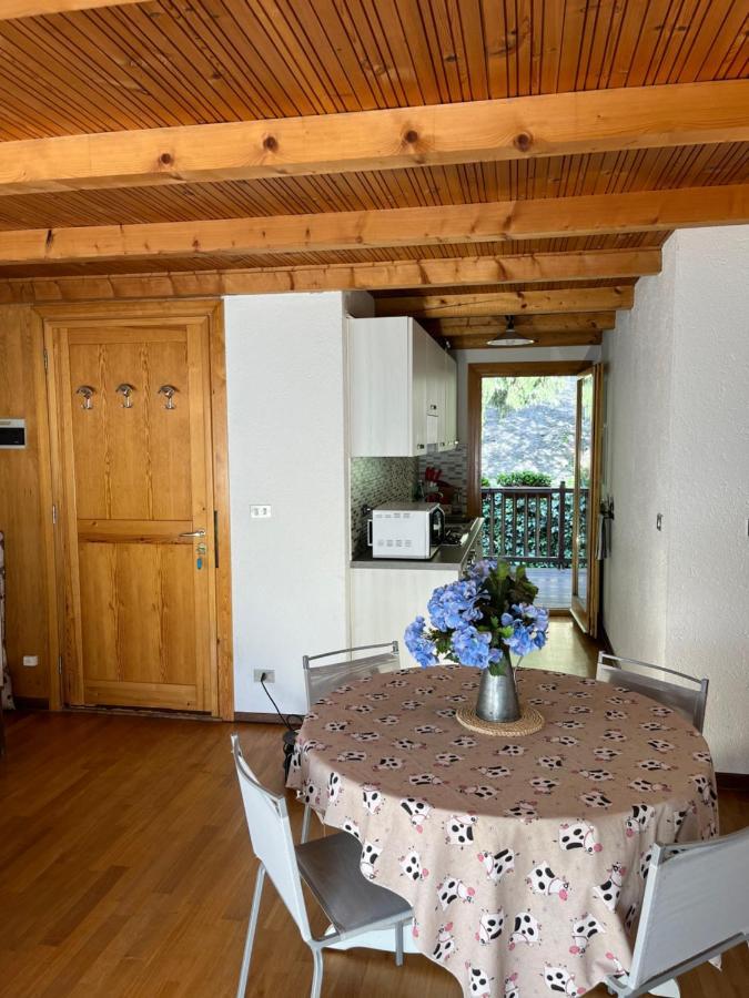 Chalet Blanc "Le Flocon" Курмайор Екстериор снимка