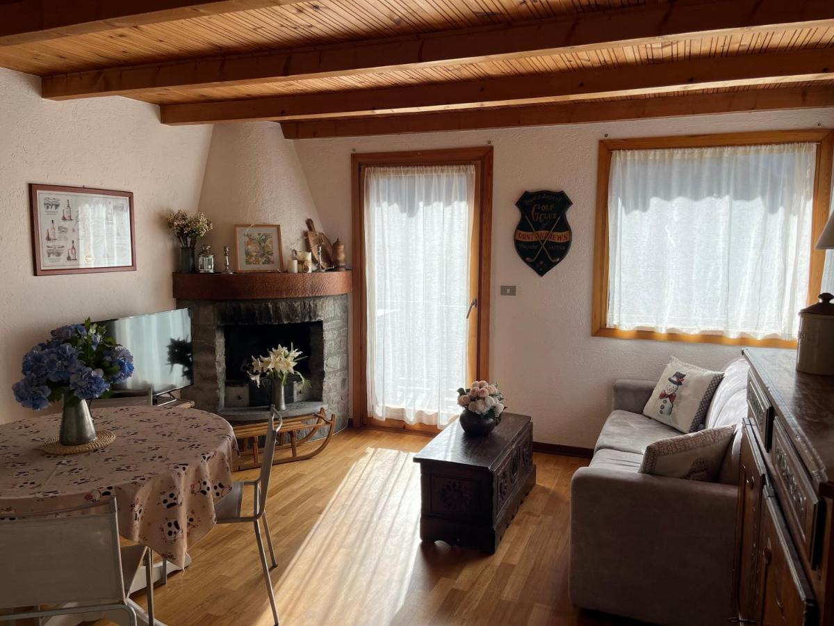 Chalet Blanc "Le Flocon" Курмайор Екстериор снимка