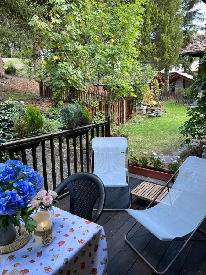 Chalet Blanc "Le Flocon" Курмайор Екстериор снимка